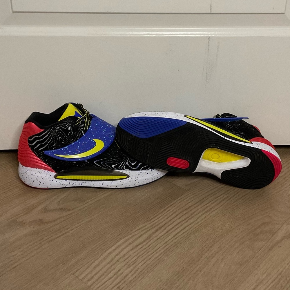 Nike KD 14 Psychedelic Men’s US 13 Basketball Shoes